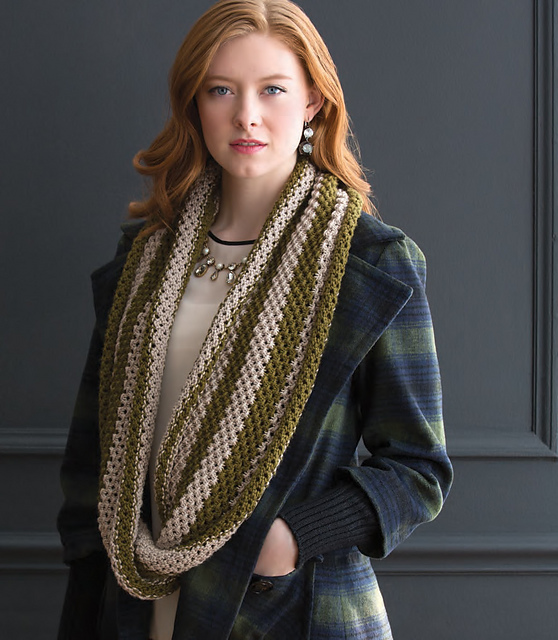 Ravelry Twisted Cowl pattern by Gemma Whyms