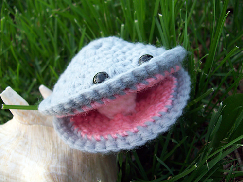 Ravelry: Crochet Clam and Pearl pattern by Janet Spirik