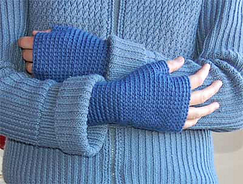 Basic Fingerless Mittens photo 3