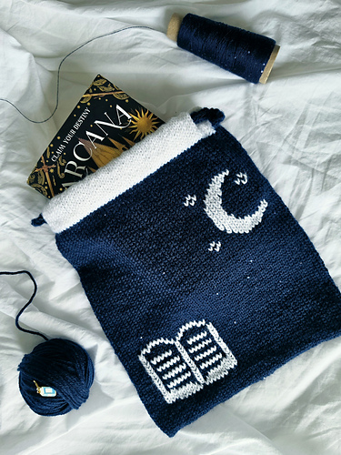 The Bookwrym Bag