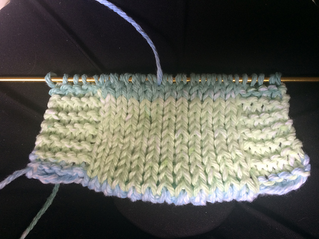 Ravelry jvallas' Knit pocket or Hoover blanket