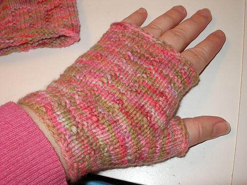 Punk Muffin Mitts & Hat photo 1