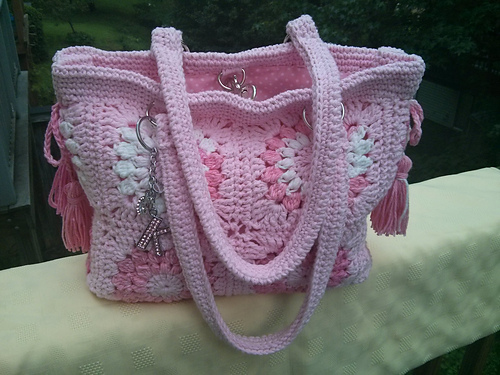 Granny Square Handbag photo 2