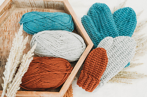 Crochet Knit-Look Mittens photo 6