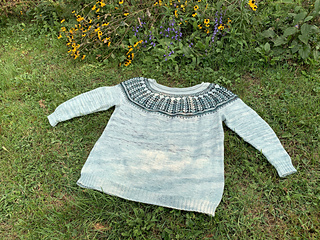 Despite alternating religiously, there was lots of flashing on the sweater which I didn't notice until I was knitting the ribbing. Oh well, it looks great on Beverly and isn't as noticeable there! 