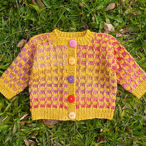 ravelry-the-xanadu-cardigan-pattern-by-kiddiwinksknits