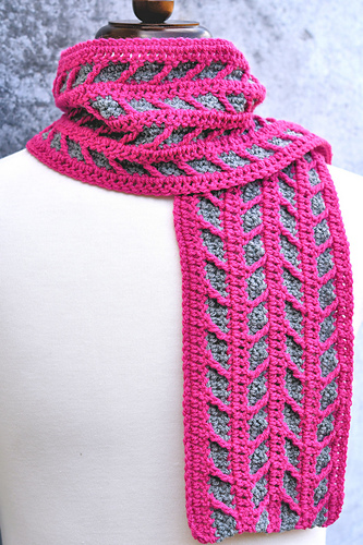 Treads Scarf photo 4