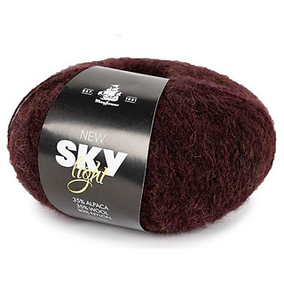35% Camelid - Alpaca
35% Wool
30% Manufactured Fibers - Nylon / Polyamide
