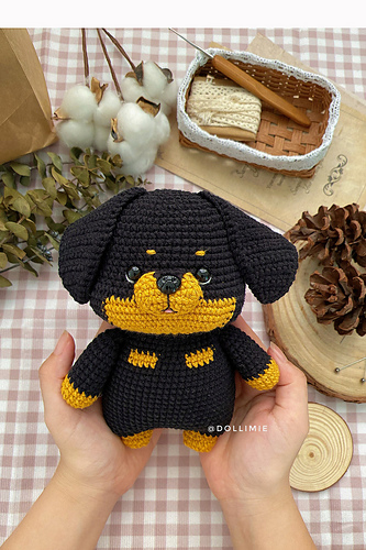 Rottweiler Amigurumi - Kim Thao