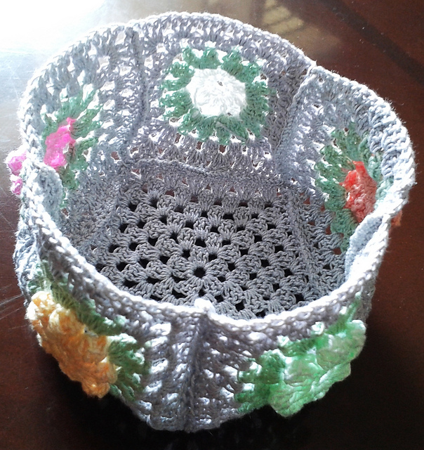 Ravelry kishpi's Popcorn Flower Crochet Basket