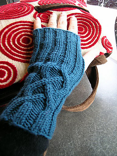 Ropey Wrists Fingerless Mitts photo 1