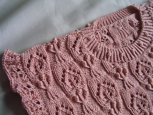 p.63 Girls' Frilly Pullover 다른 모습 1
