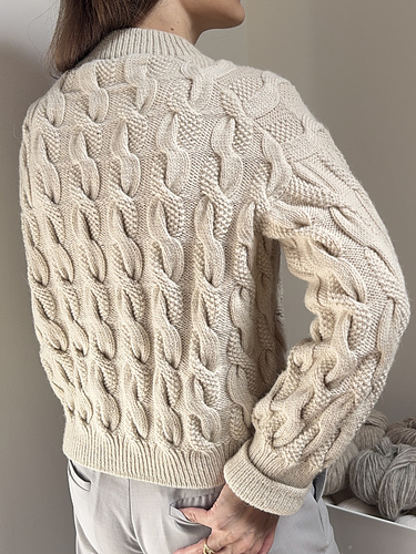 Knitonomy Pearl Genser - Magdalena Parker