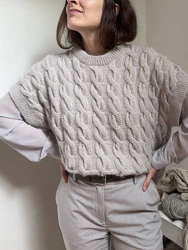 Knitonomy Pearl Genser - Magdalena Parker