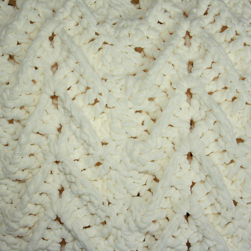 Ravelry Cozy Cottage Throw pattern by Kim Miller