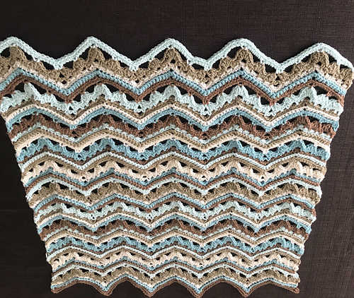 Ravelry: Sheila's Shells Ripple Blanket pattern by Julie Yeager