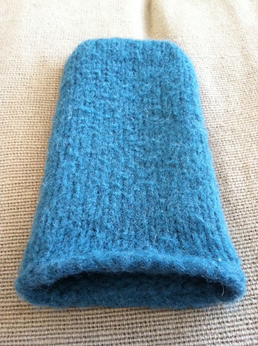 Easy Felted iPhone / iPod Sock photo 11