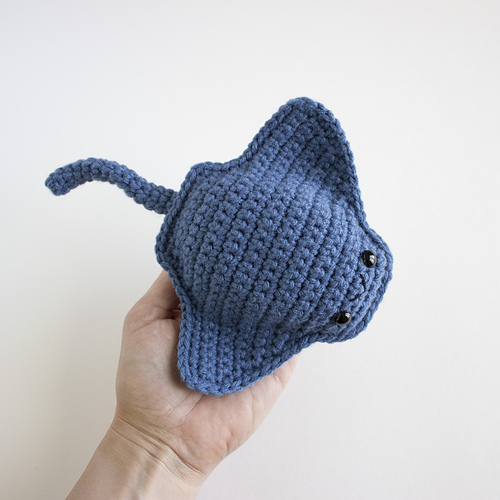Ravelry: Amigurumi Manta Ray pattern by Lauren Espy
