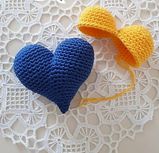 Ravelry Amigurumi Heart pattern by Leithygurumi Amigurumi