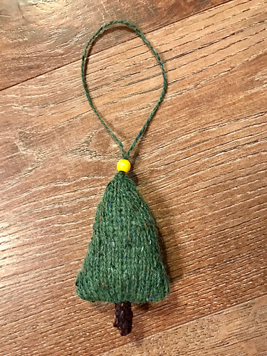 Strikka juletre - Lena Kristine Kvile