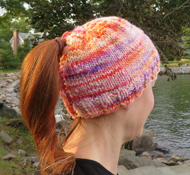 Soft Ponytail Hat pattern by Lena Mathisson