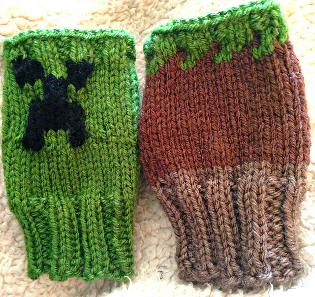 Ravelry Minecraft Fingerless Gloves pattern by Amanda Whiting