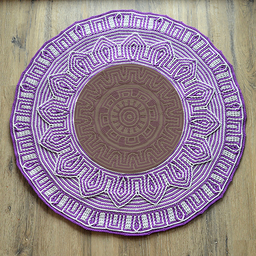 Ravelry: Labyrinth Border pattern by Tatsiana