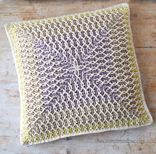 Brioche Infinity Pillow photo 2