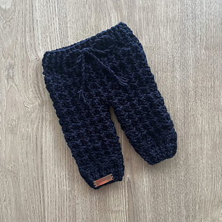 William baby pants Prem-2Y available as a separate pattern