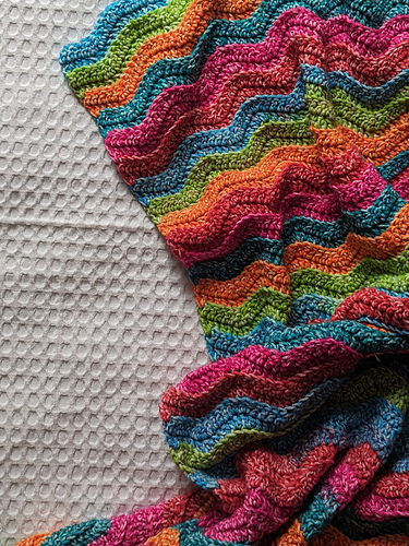 Groovy Waves Blanket - Annaliese Mansfield