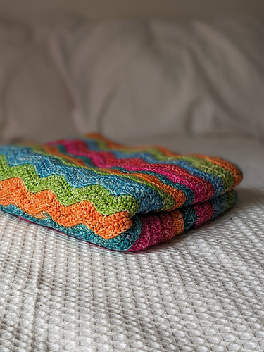 Groovy Waves Blanket - Annaliese Mansfield