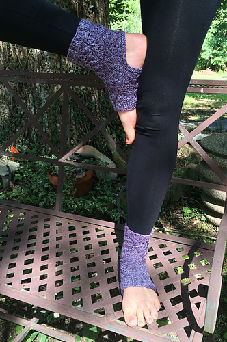 Spiraling Leaves Yoga Socks photo 5