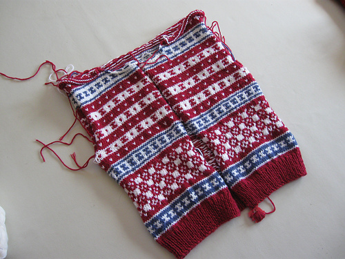 47-9 Child's cardigan with borders, hat, and socks photo 2