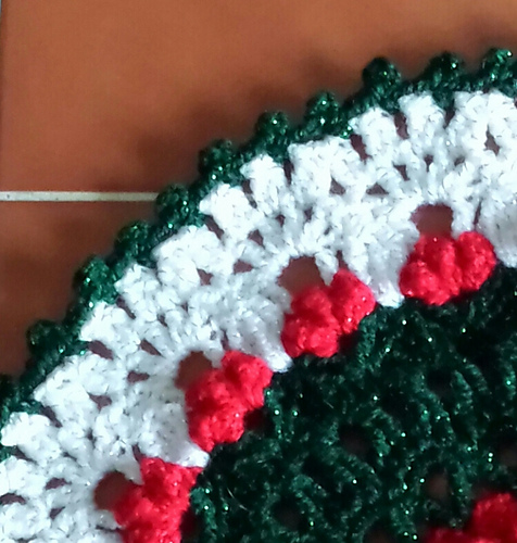Berry Christmas Doily photo 2