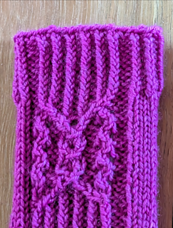 1x1 twisted rib cuff option
