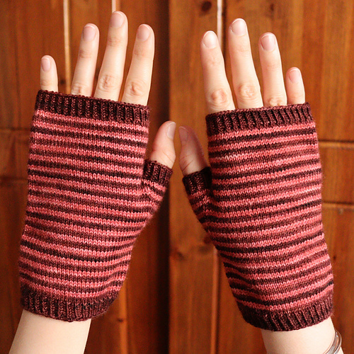 Simple Stripes Mitts