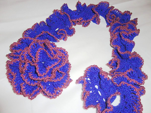 Curly Swirly Scarf photo 3