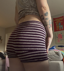 Knit to 85cm waist and 90cm hip measurements