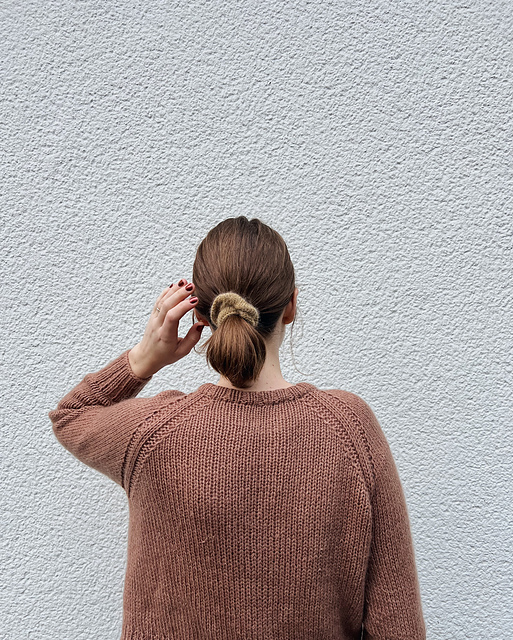 ravelry-croissant-scrunchie-pattern-by-lydia-huth