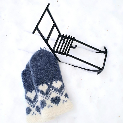 Tova Desemberhjerter / December Hearts votter - MaBe