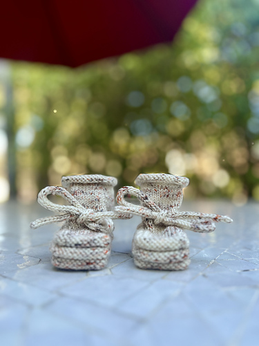 Christines Stay-On Baby Booties - bymaddyknits94