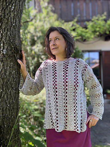 Azalee Pullover & Shirt photo 5