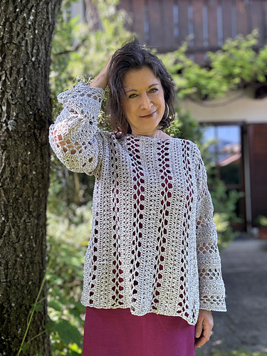Azalee Pullover & Shirt photo 1