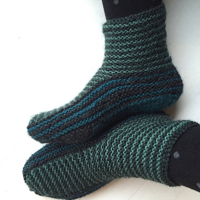 garter stitch booties