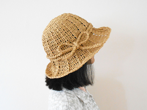 Ravelry: Mare Raffia Hat pattern by Maria Isabel