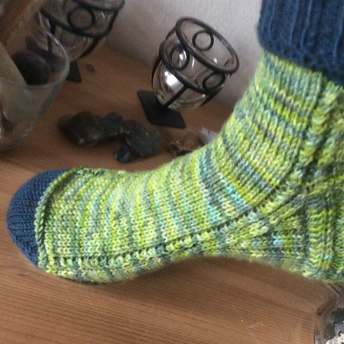 Ravelry: Innis pattern by Christina Reuter