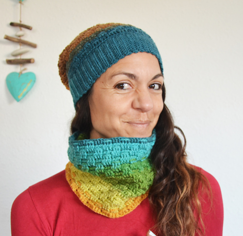 Gorro y Cuello photo 1