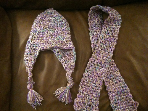 Speed Hook Earflap Hat and Scarf Set photo 3