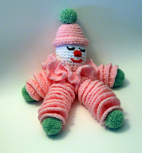 Clownie den strikkede klovemannen - Many Creative Gifts LLC