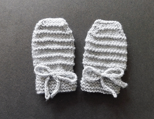 Kinzie Baby Hat and Mittens photo 6